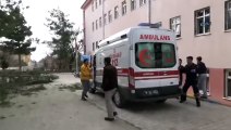 Kilis'te Okulda Patlama! Olay Yerinden İlk Görüntüler