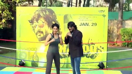 In Action _ Saala Khadoos Actress Ritika Singh Boxing
