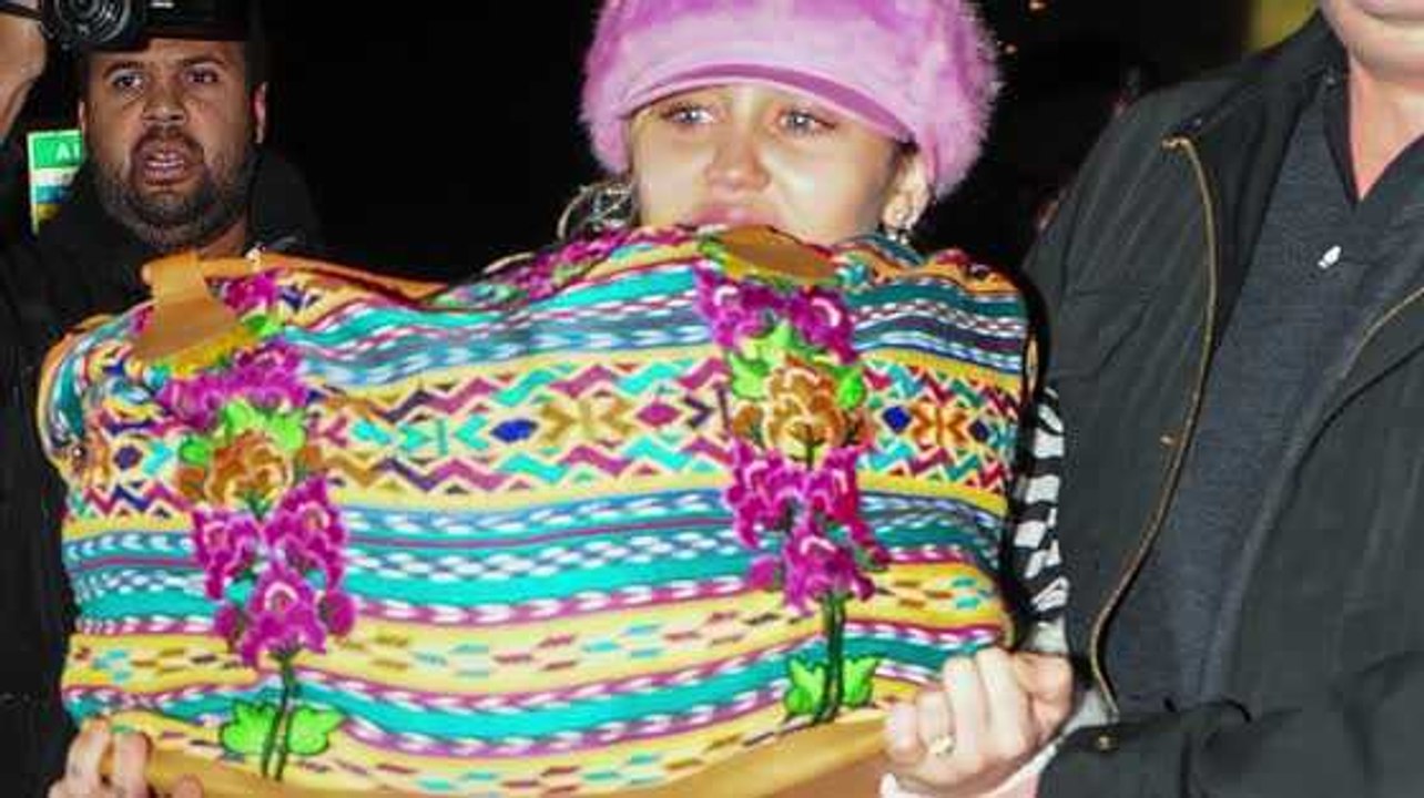 Miley Cyrus Wearing Engagement Ring