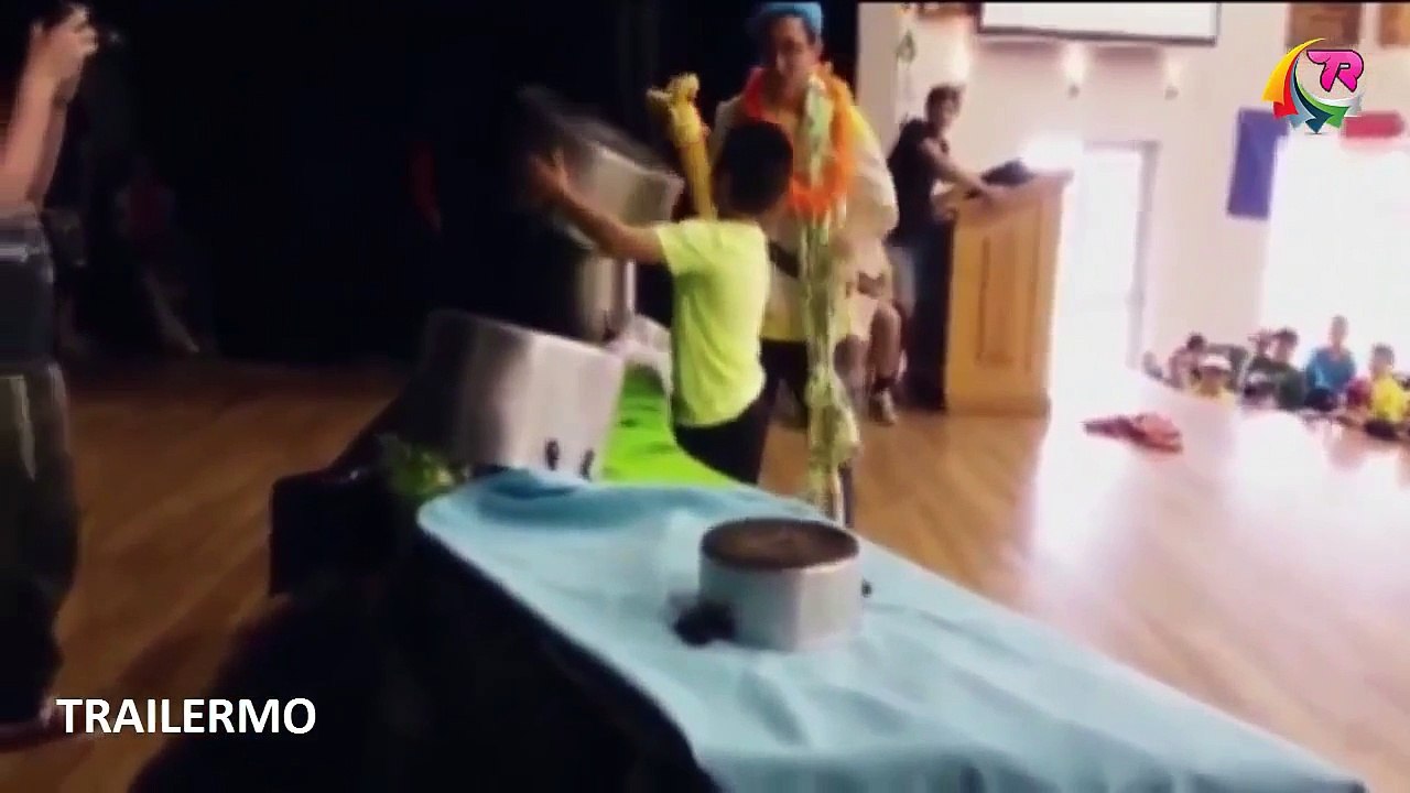 Top Funny FAIL Compilation 2015 – Funny Videos