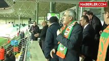 Dışişleri Bakanı Çavuşoğlu, Alanyaspor-Denizlispor Maçını İzledi