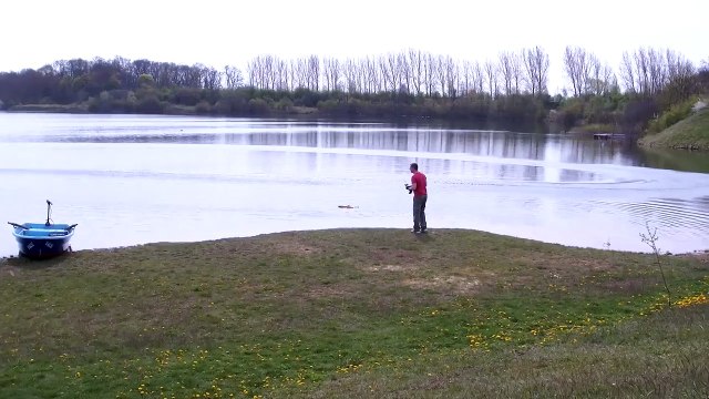 FASTEST RC RACING BOATS 140 KMH SPEEDBOAT POWERBOAT RACE / Powerboat Meeting Edderitz 2015