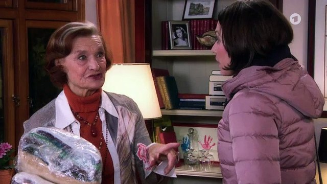 2119 -Eliane Johanna Ben Thomas (1)