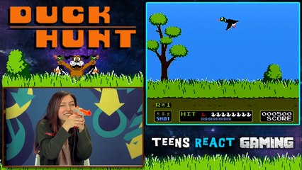 DUCK HUNT (NES) (Teens React_ Retro Gaming)