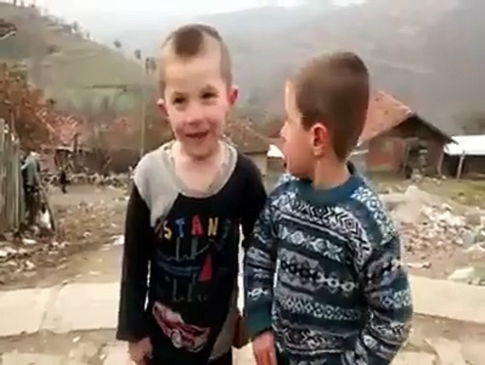 Çocukların Komik Adres Tarifi " Gidiyon Gidiyon Dönüyon"