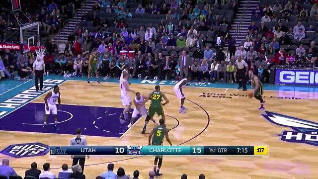 Gordon Hayward scored 21 points in the 1st half!