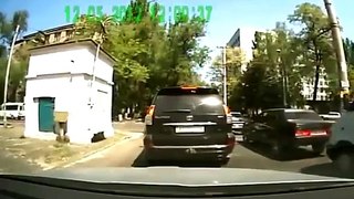 【ドライブレコーダー】クレイジー運転手 自動車交通事故動画集！