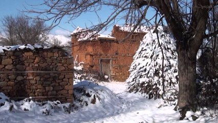Dibër, dimër i vështirë për 80-vjeçaren Shahe Sulejmani - Top Channel Albania - News - Lajme