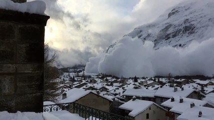 Avalanche in Bessans