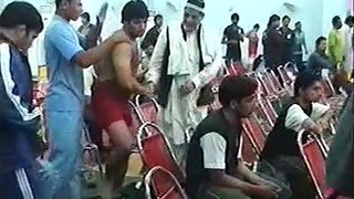 THE BEST PAKISTANI WRESTLER MUHAMMAD MUJTABA WIN TO MULTANI WRESTLER - YouTube