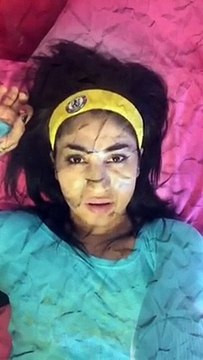 What Angry&Hungry Qandeel Baloch Said About Imran Khan , Waqar Zaka _ Bani Gala