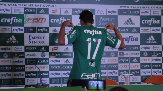 Jean é apresentado e explica escolha pelo Palmeiras