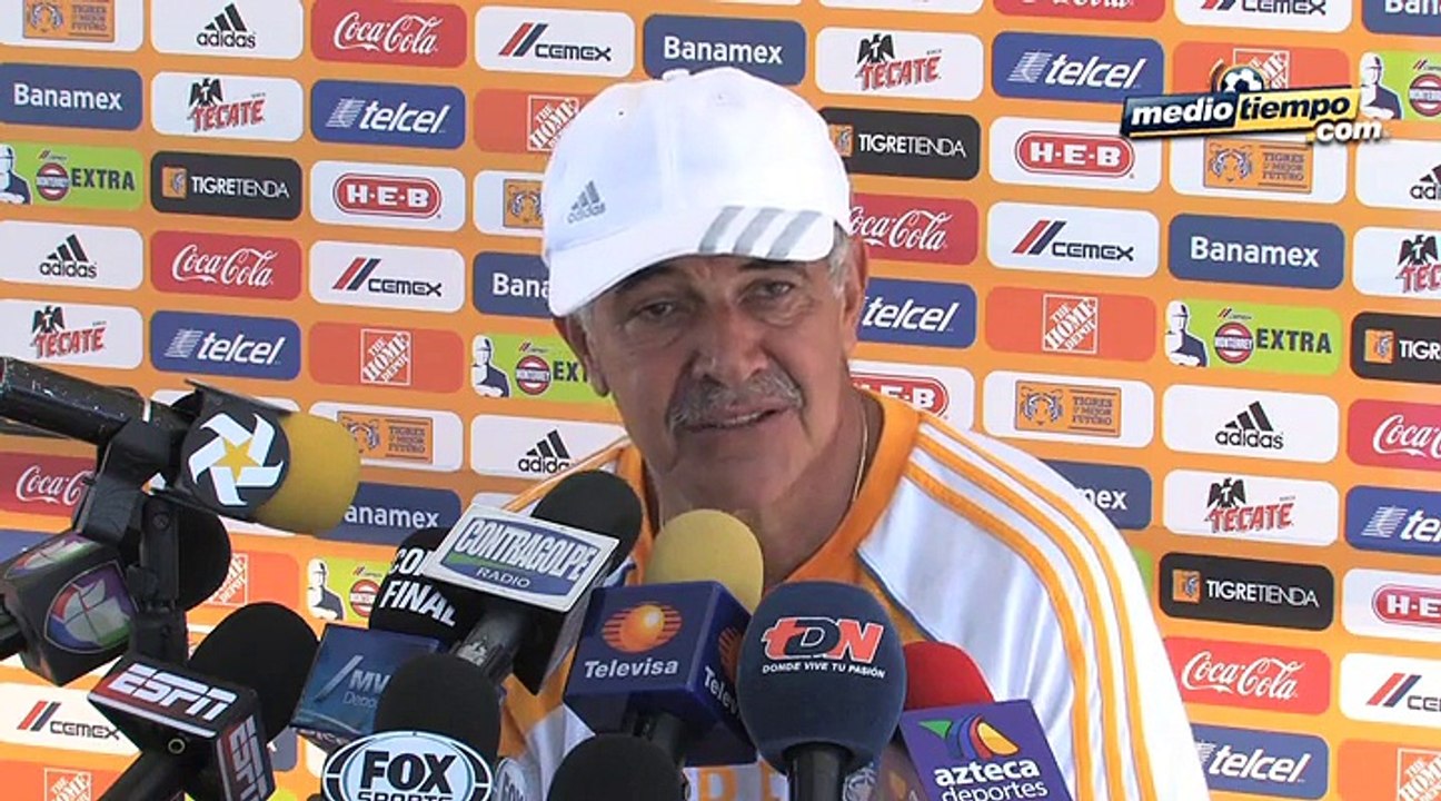 Dirigir a Chivas no fue una limitante: 'Tuca'