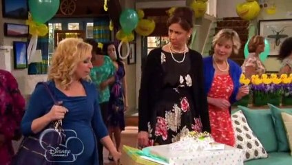 Good Luck Charlie - S3 E3 - Amy Needs a Shower