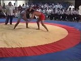 THE BEST PAKISTANI WRESTLER MUHAMMAD MUJTABA WRESTLER BEAT TO ASAD BUTT 2.wmv - YouTube (online-video-cutter.com)