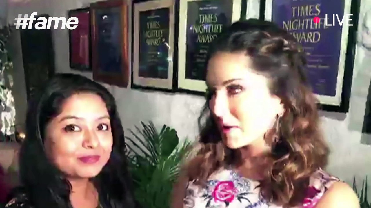 Sunny Leone Attends Dabboo Ratnani’s 2016 Calendar Launch