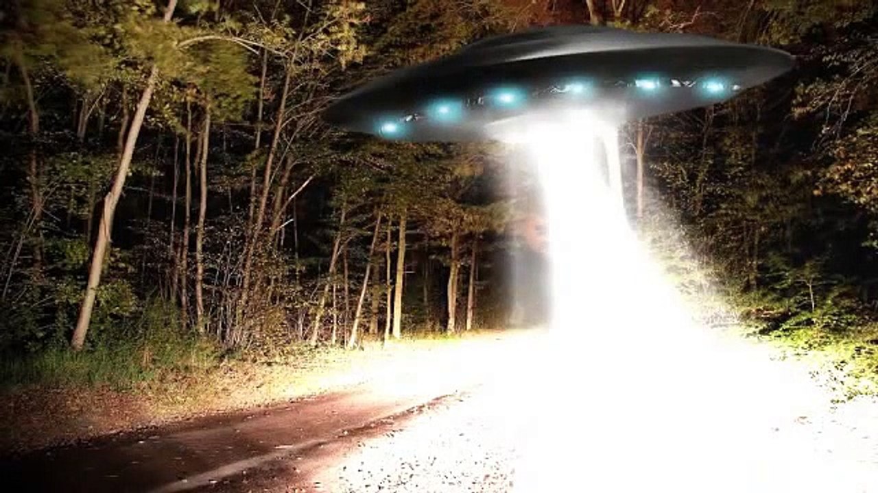 UFO & Alien Wallpaper - Free Download - Mega Pack (2013)