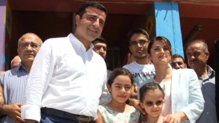 Demirtaş Eşiyle İlgili İddialara İsyan Etti: Bebeğimizi Kaybettik
