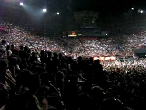 Ola !!! pour indochine le 19 mai a bercy