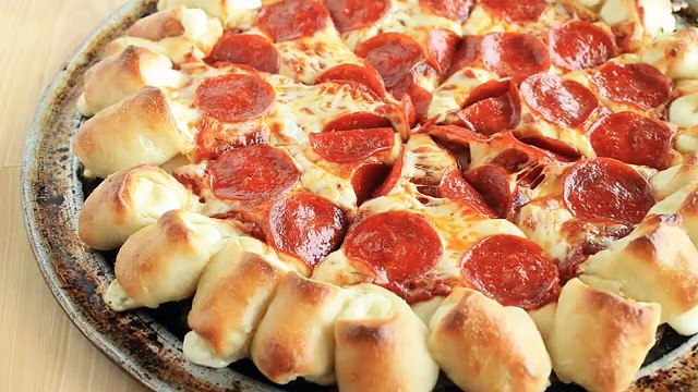 Homemade Cheesy Bites Pepperoni Pizza Recipe!