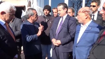 Demre Bakan Çelik, Hortumdan Zarar Gören Demreli Üreticiyi Ziyaret Etti