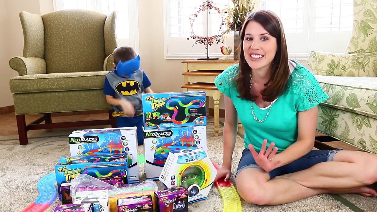MEGA CARS TRACK! Neo Tracks Police Cars & Fire Trucks Toys with DisneyCarToys & Little Bat