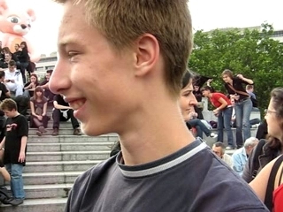 en attendant devant bercy pour indochine 19 mai