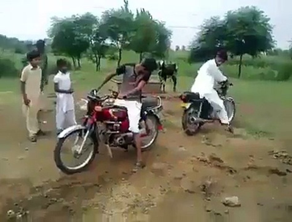 motorcycle compitition one2five vs 70