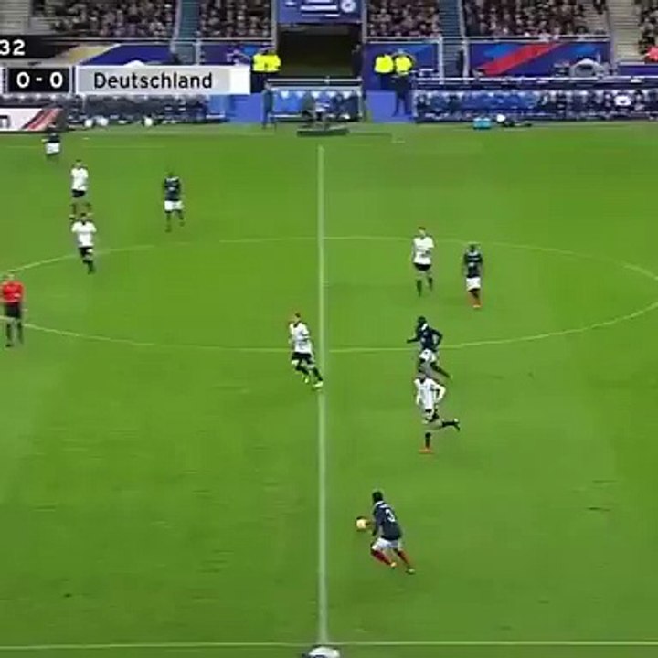 Attentats Paris: Explosion de deux bombes au Stade de France !!