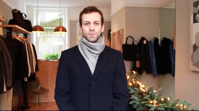 How a Modern Man can Tie His Scarves
