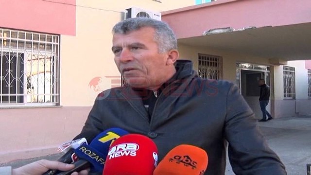Lezhë, Vonon ambulanca, i aksidentuari ngelet në mes të rrugës- Ora News- Lajmi i fundit-