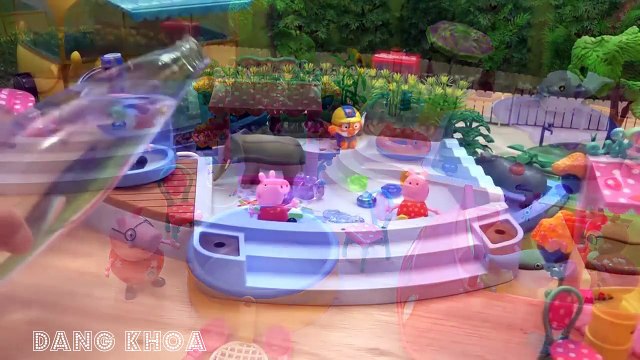 Trò chơi cho chú lợn Peppa Pig tắm ở bể bơi và thi câu cá với Anpanman và Baikinman