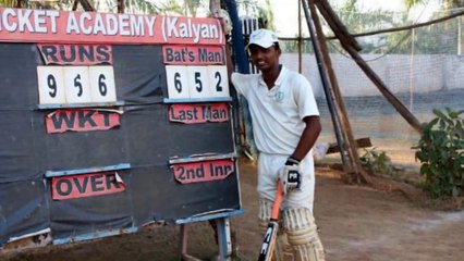 Pranav Dhanawade,15 yr old cricketer crosses 1000 runs creating history