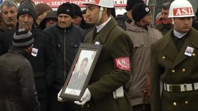 Sivas Şehit Uzman Çavuş Altuntaş Son Yolculuğuna Uğurlanıyor-1