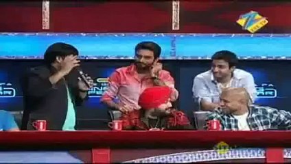 What Priyanka Chopra Replied When A Faisalbad Guy Wants To Hug Her In Indian Show