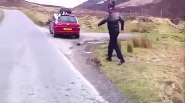 Tu sautes ou pas? Petit fail bien drôle