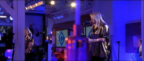 [BONUS WEB] HYPHEN HYPHEN en Live avec  "the fear is blue" - C à vous - 19/01/2016