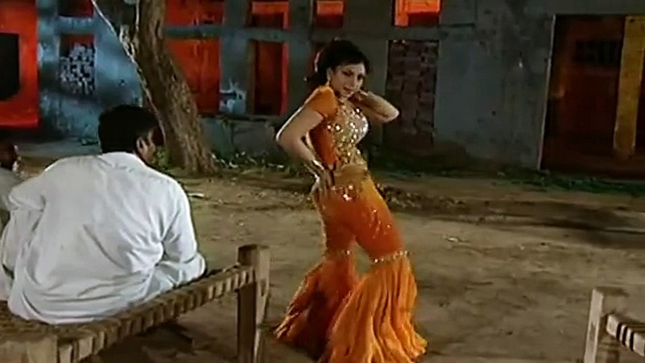 ---New Hot Mujra Husn Meri Kamzori -