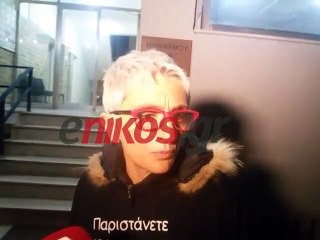 Η Αυγή Βουτσινά εξηγεί γιατί πέταξε την κότα στο Μαξίμου - ΒΙΝΤΕΟ