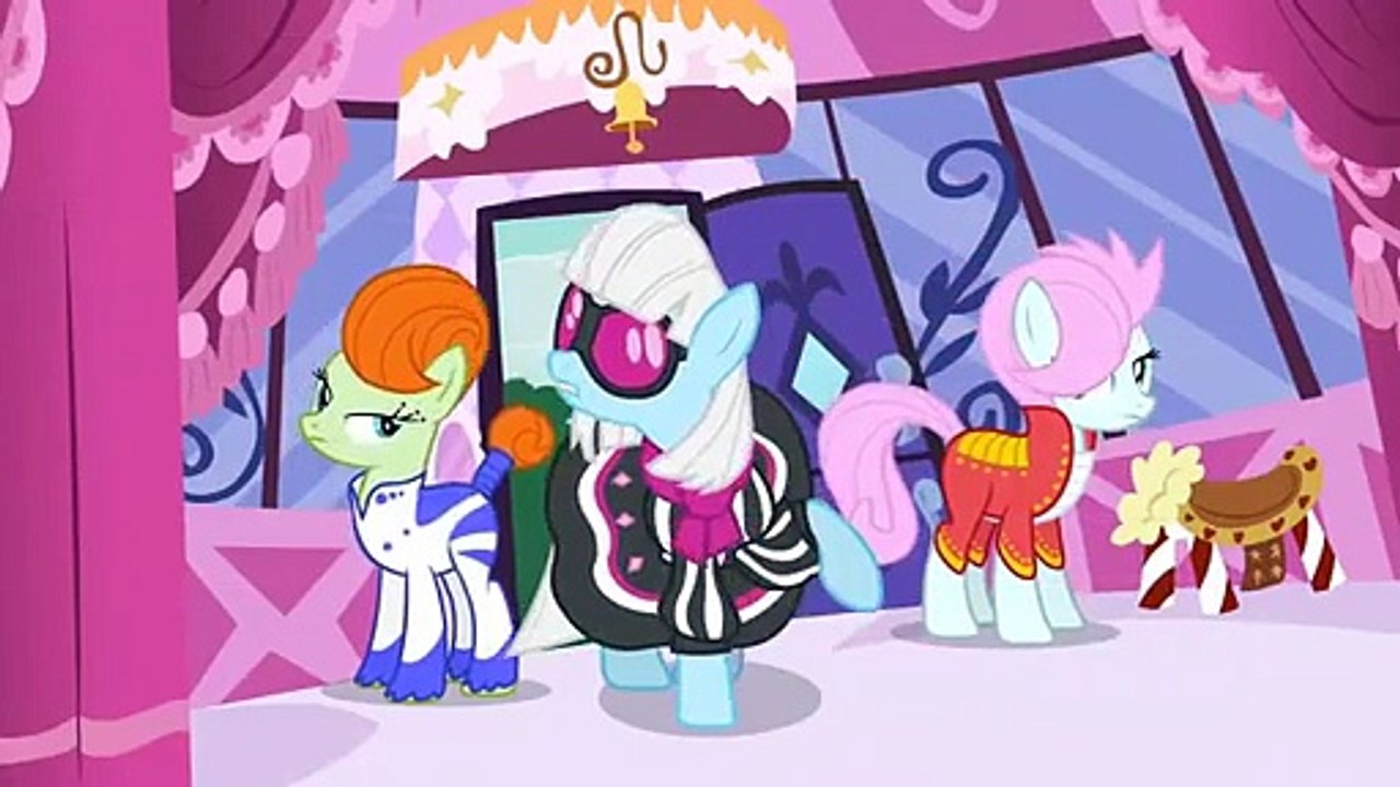 MLP: FiM – Photo Finish Arrives “Green Isn\'t Your Color” [HD]