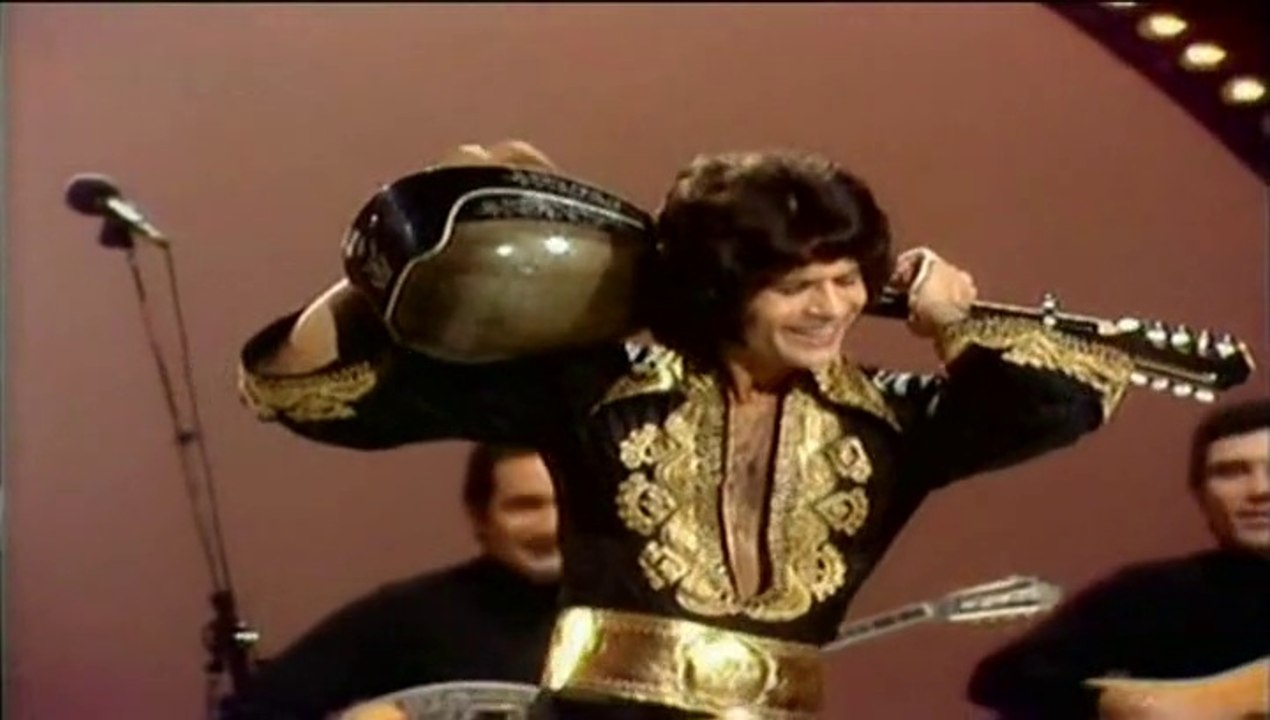 Costa Cordalis & Bouzouki-Ensemble Papadopoulos - Sirtaki (Alexis Sorbas) 1977