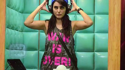 Bigg Boss 9 Mandana Karimi To Sign Her Next Film 'VIRAL'