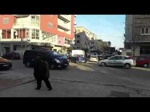 ARRESTOHEN TRE VRASES ME PAGESE NE DURRES