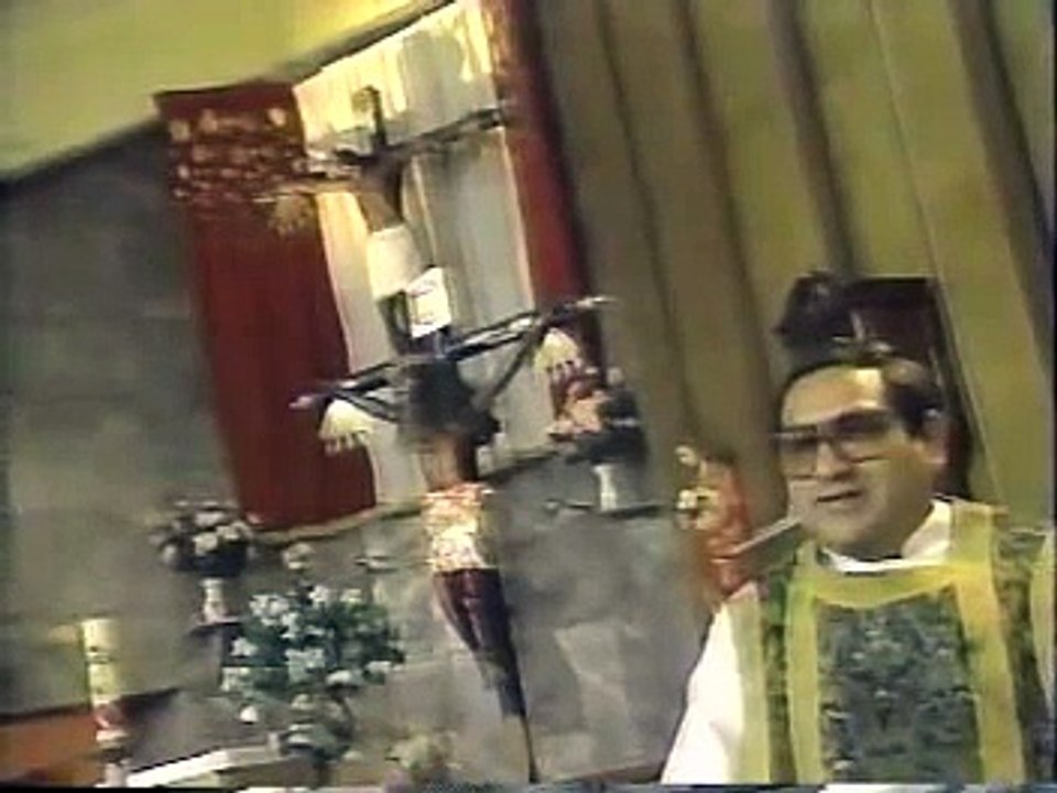 XCon 2005 - Jaime Maussan and 15 Years of UFO and Alien Sightings in Mexico Pt 2