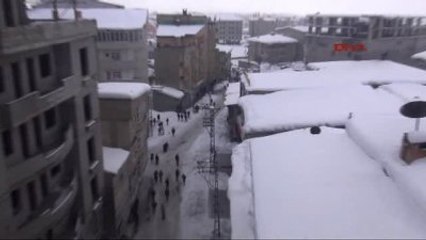 Yüksekova?da Hendek Operasyonu