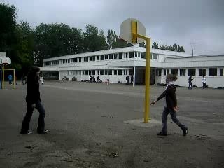 LA DANSE DES CREVETTES . . .  XD