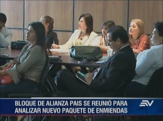 Asambleístas se reúnen por enmiendas