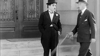Charlie Chaplin City Lights (1931) clip 5