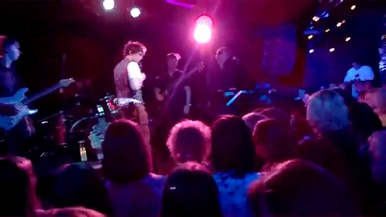 «Девчонка-девчоночка», «Подруга» А.Бон (Москва, «16 тонн», 30.08.2015) (Баркевич Елена)