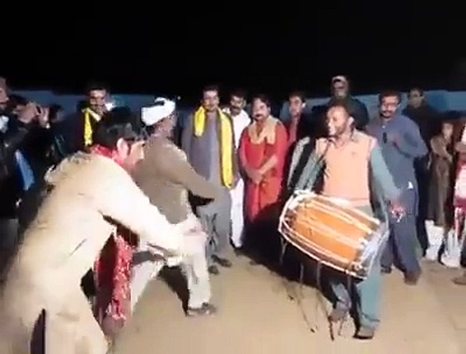 Punjabi bhangra, punjabi wedding dance, pakistani dance, punjabi mujra, punjabi stage dance, indian girls dance, home girls dance, local girls dance